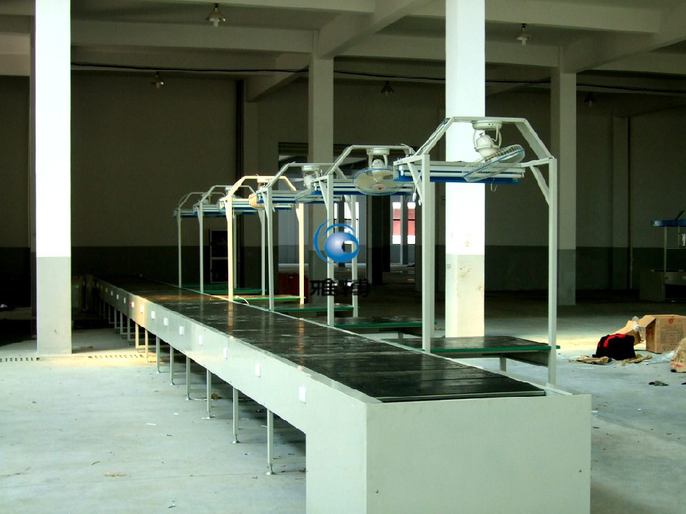 山東板鏈（liàn）輸送線（xiàn）